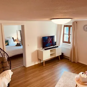 Apartment Cozy&modern &netflix Mit Blick Ins Grüne